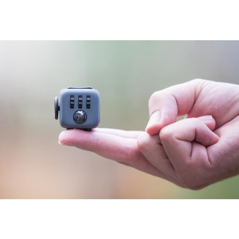 fidget-cube-eg-027800-4