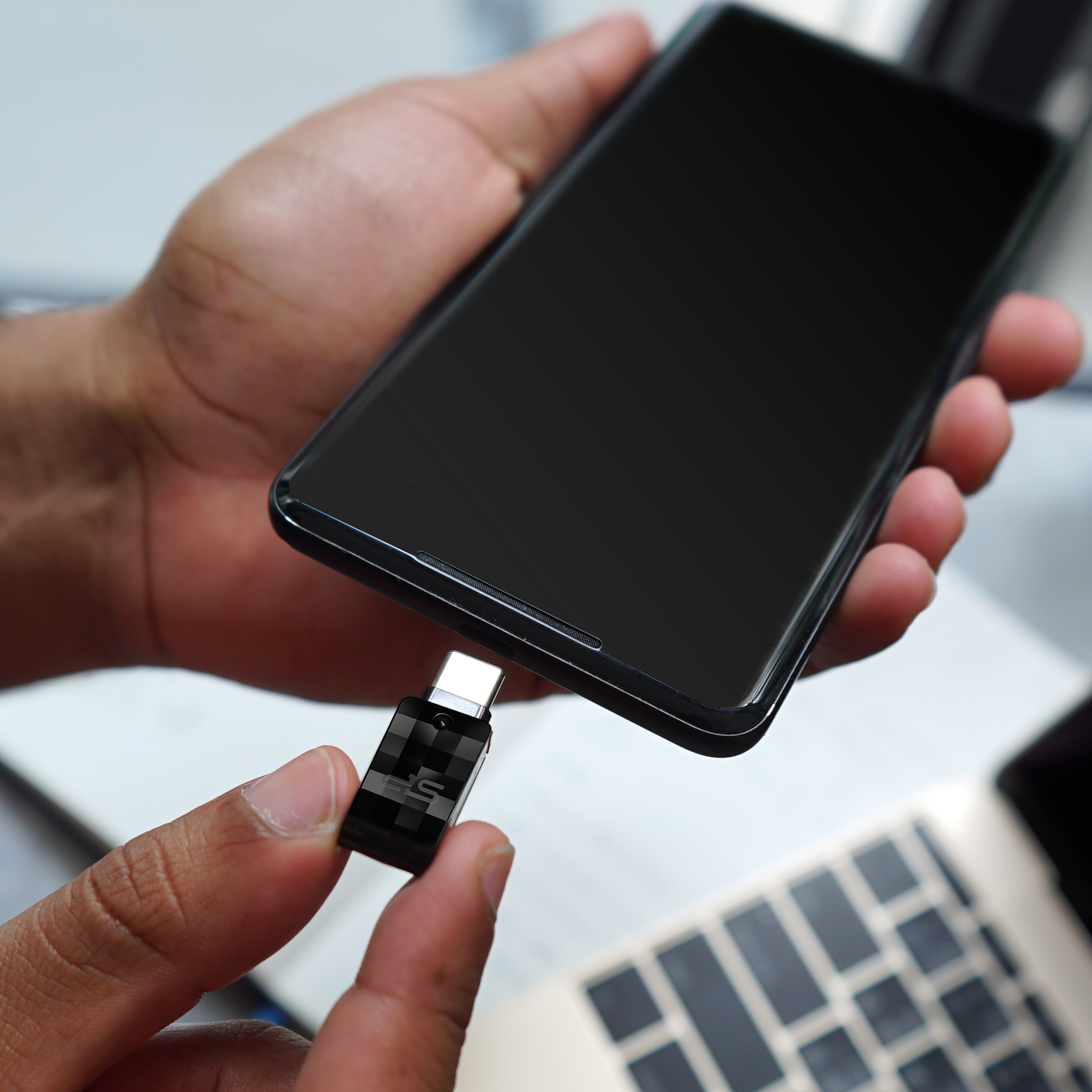 pendrive-silicon-power-mobile-c31-3-0-eg-816803-128gb-5