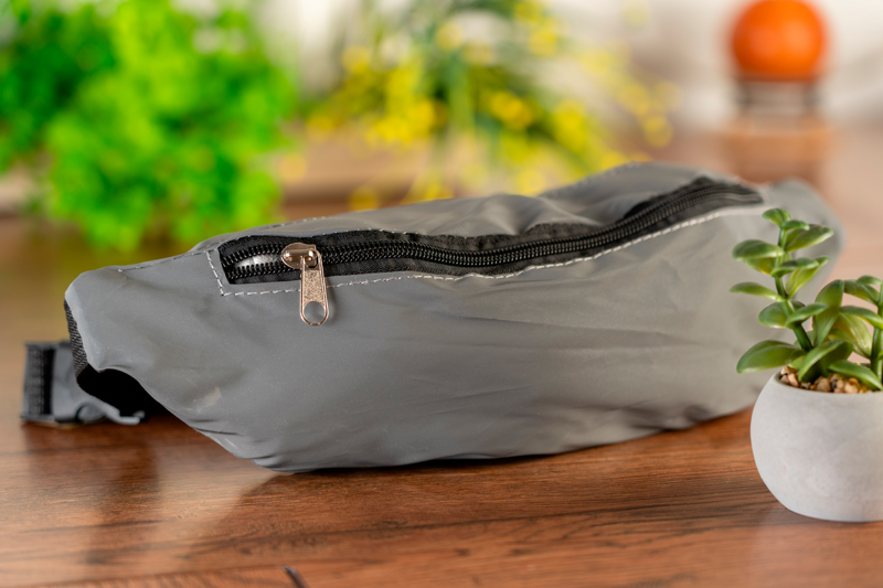 saszetka-odblaskowa-cosenza-235007-4