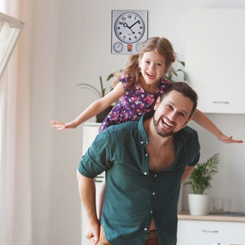 zegar-scienny-plastikowy-den-haag-121307-4